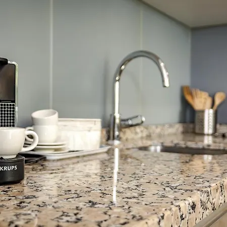 Con- Well Connected Close To Puerto Banus Апартаменты